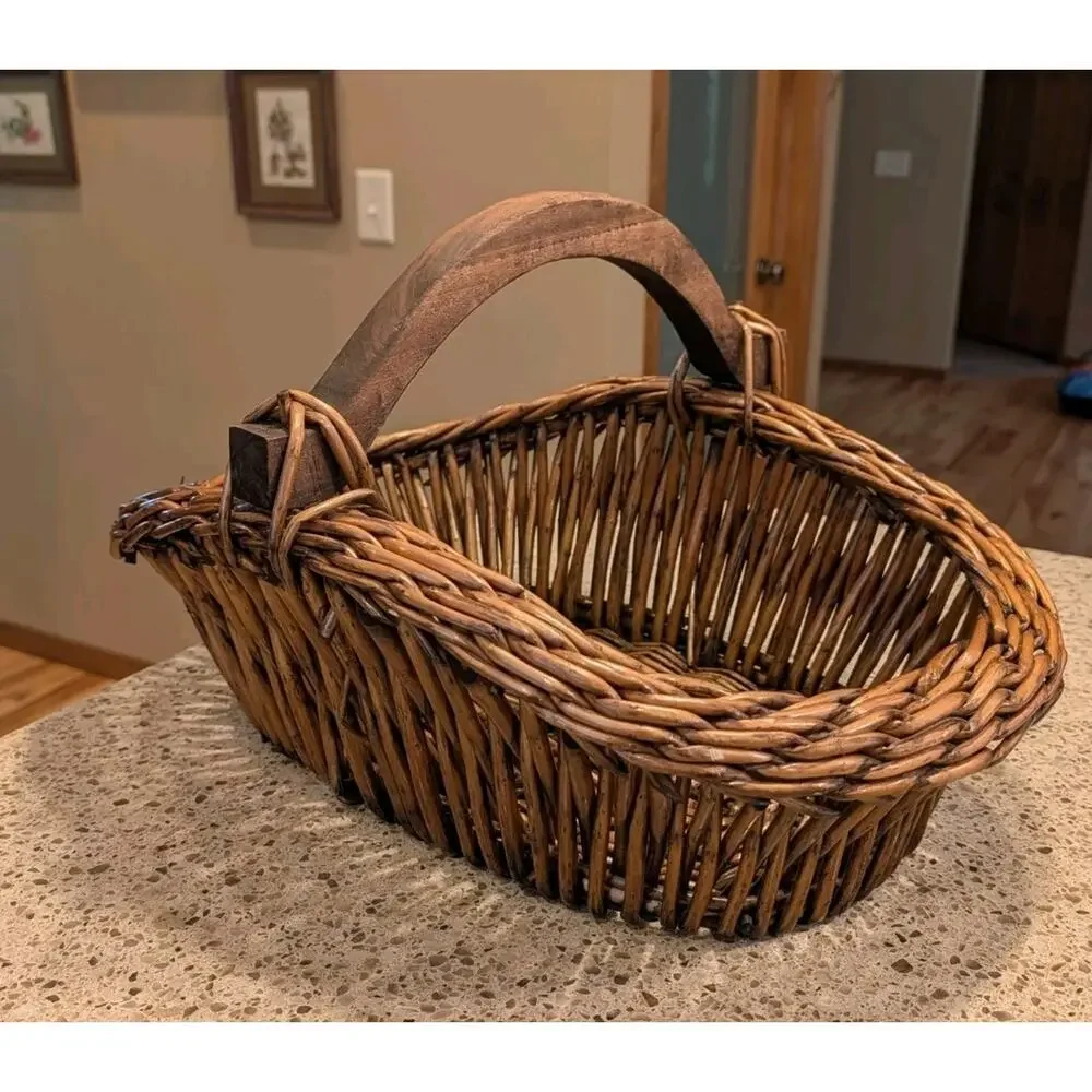 Vintage Wicker Market Basket Tote Large Oval Wood Handle Rustic Patina 21